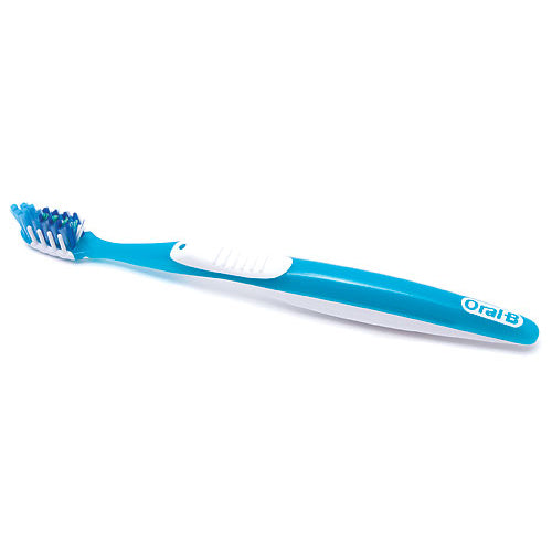 ORAL-B TOOTHBRUSH PRO-HEALTH WITH CROSSACTION BRISTLES ANTI-BACTERIAL SOFT
